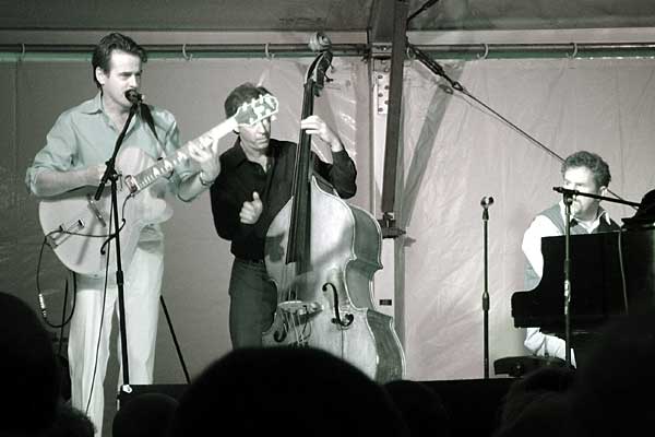 Whit Smith Band performing at the 2006 Rochester International Jazz Festival