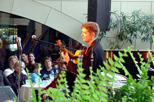 Juanito Pascual performing at the 2006 Rochester International Jazz Festival