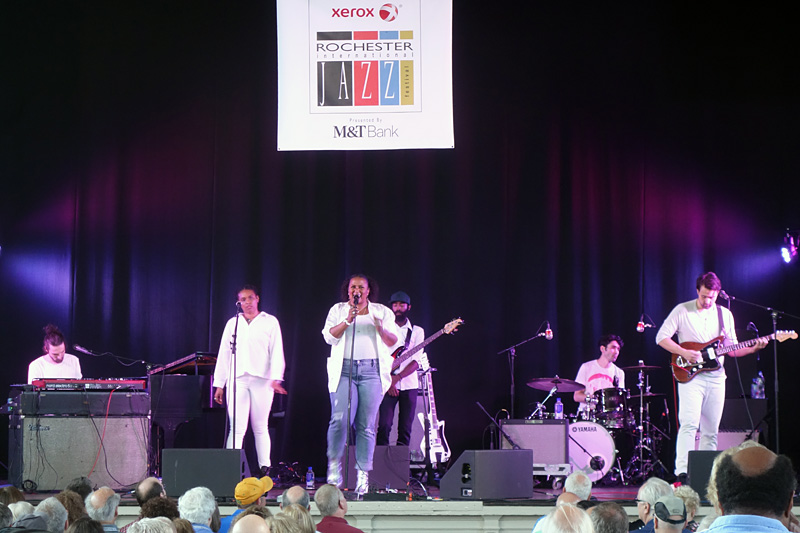 Deva Mahal performing at the 2018 Rochester International Jazz Festival