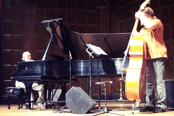 Mose Allison performing at the 2004 Rochester International Jazz Festival