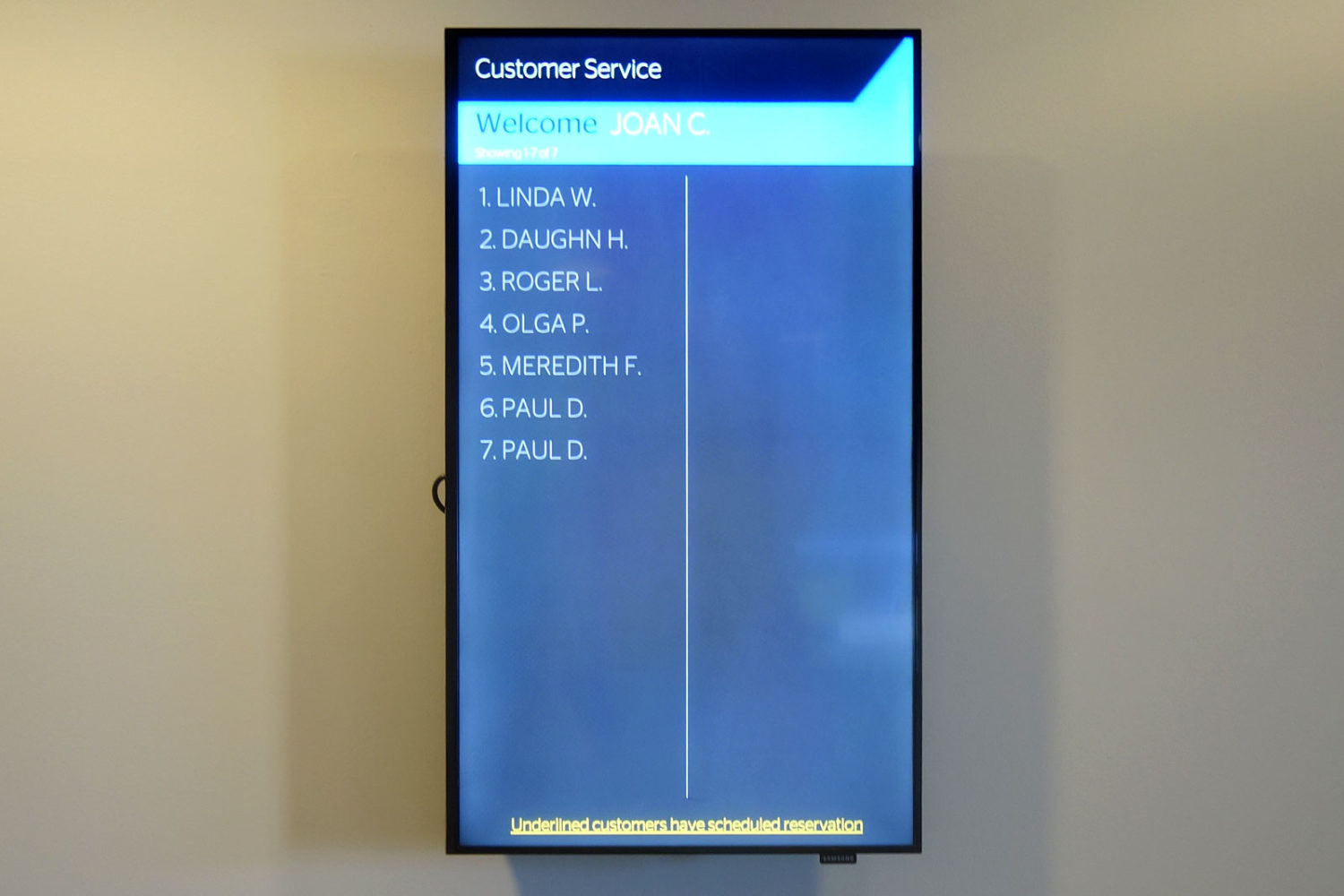 Sign-in board at Spectrum TV customer service