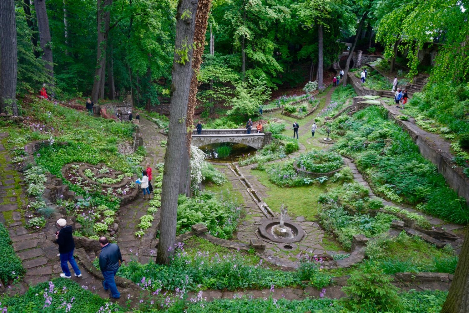 Gardens at Wynona and Saint Paul Boulevard Landmark Society Tour 2019 