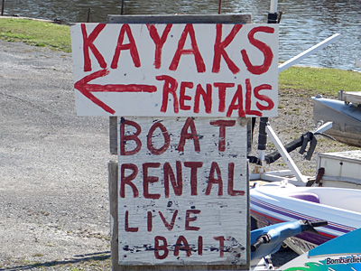 Kayaks Rentals sign