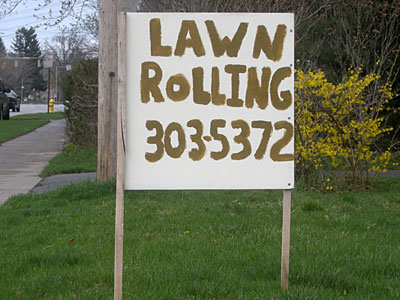 LAwn Rolling Gold sign