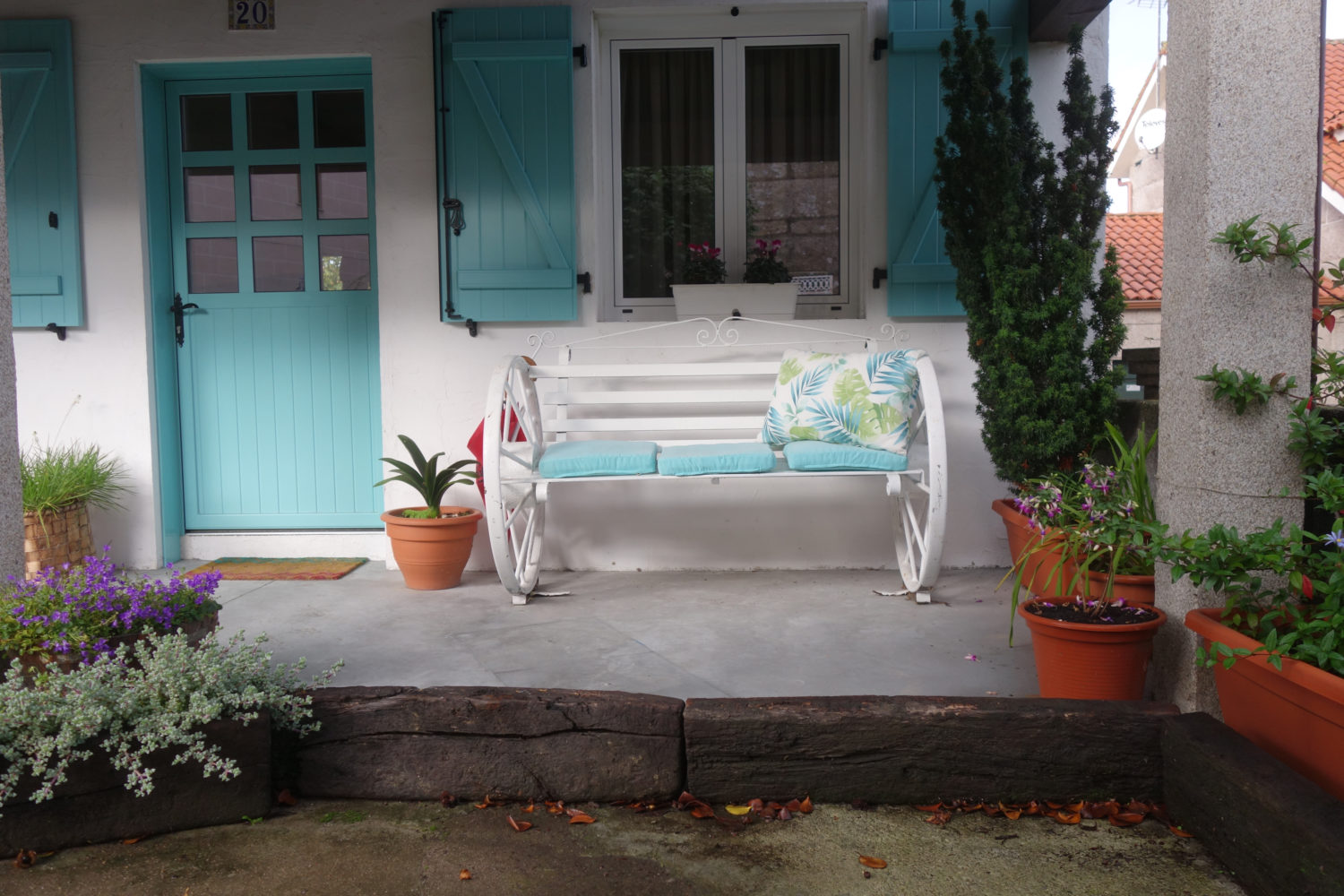 Turquoise chair in Pontreveda Spain 