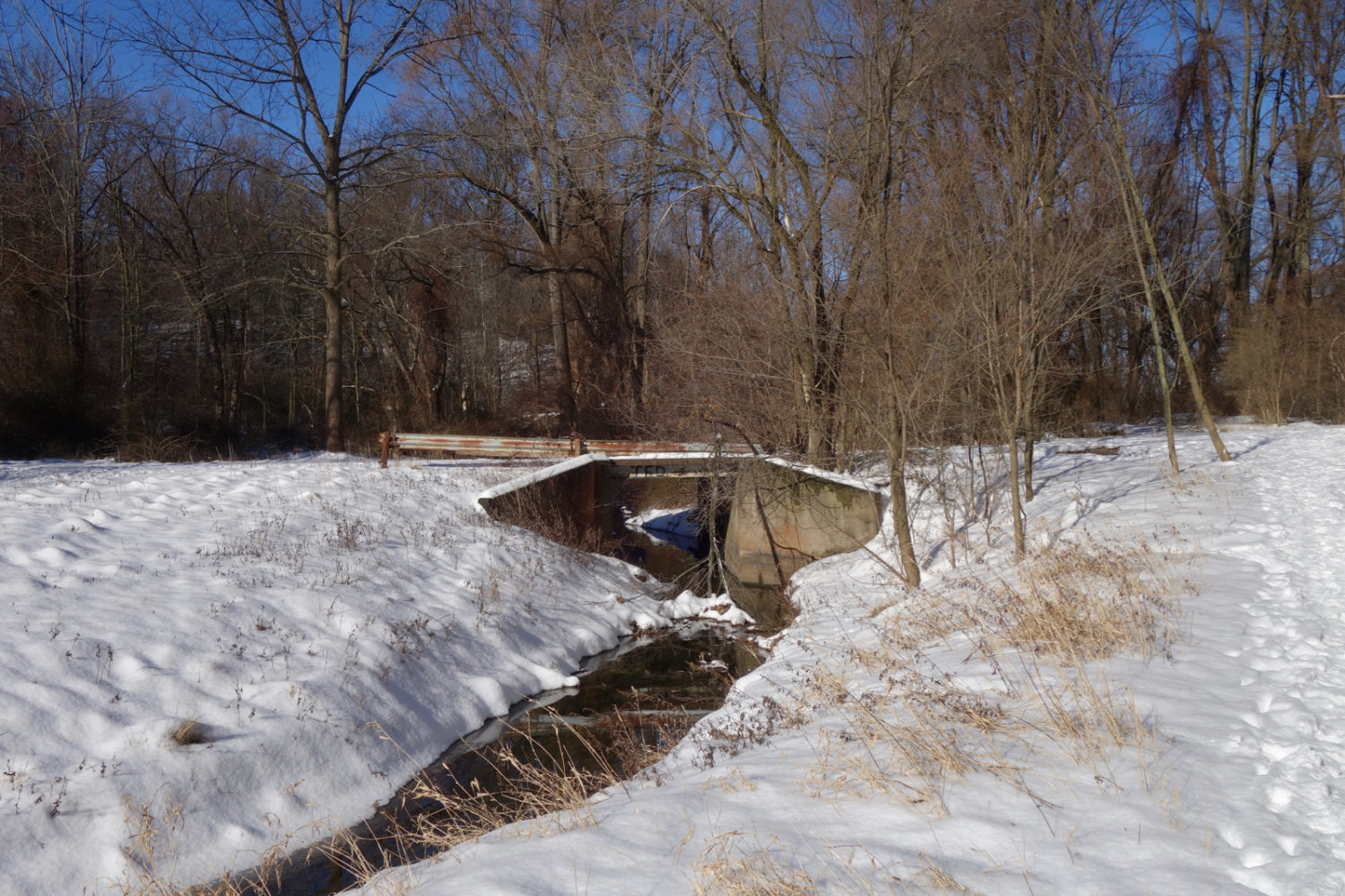 Bridge over Horseshoe Road in Winter.