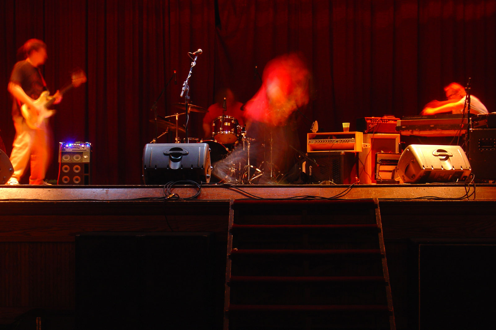 Nod performing at German House with Chris Schepp on keyboards 2008