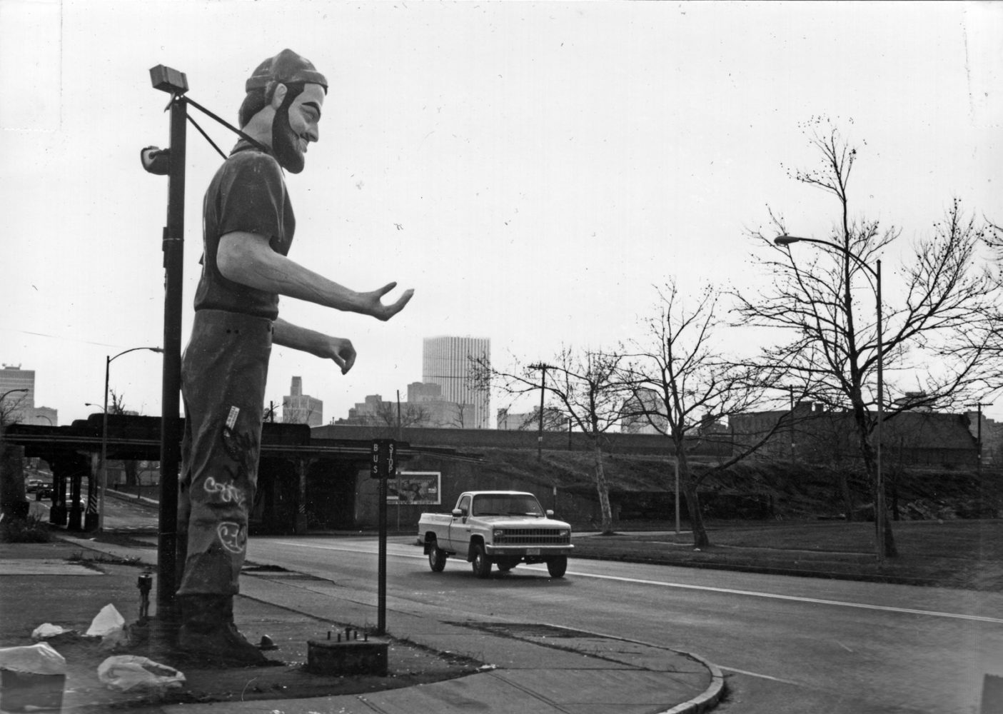 Big guy on the corner of Portland Avenue and Hudson - photo by Paul Dodd 1976