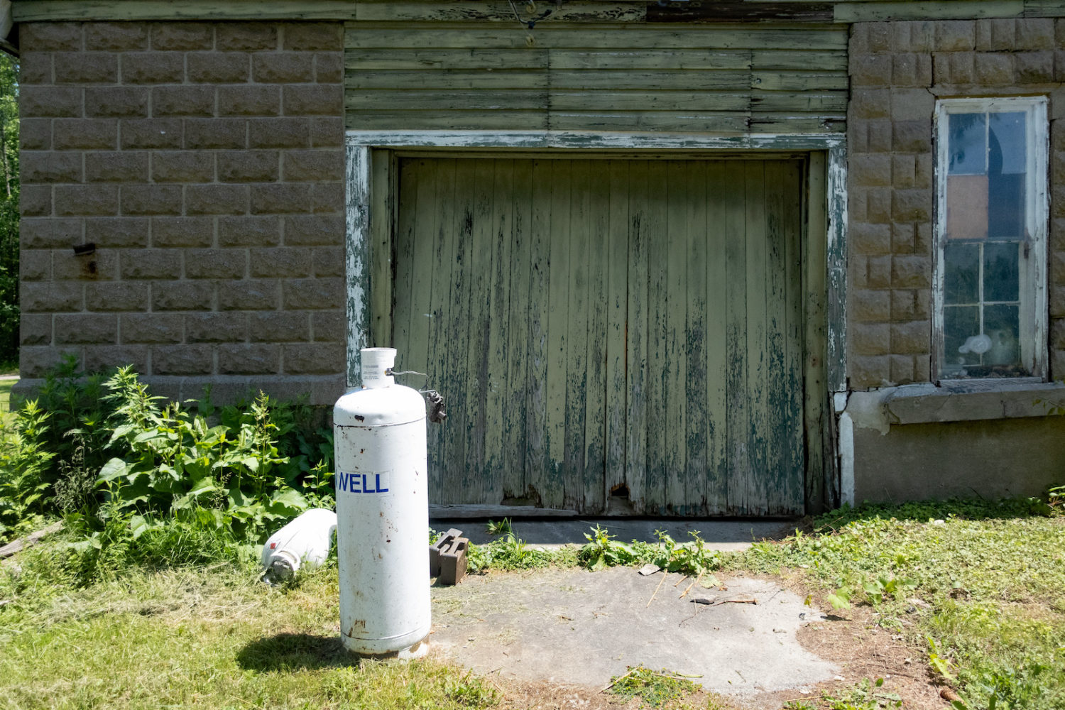 Propane.tank near barn on Lake Road