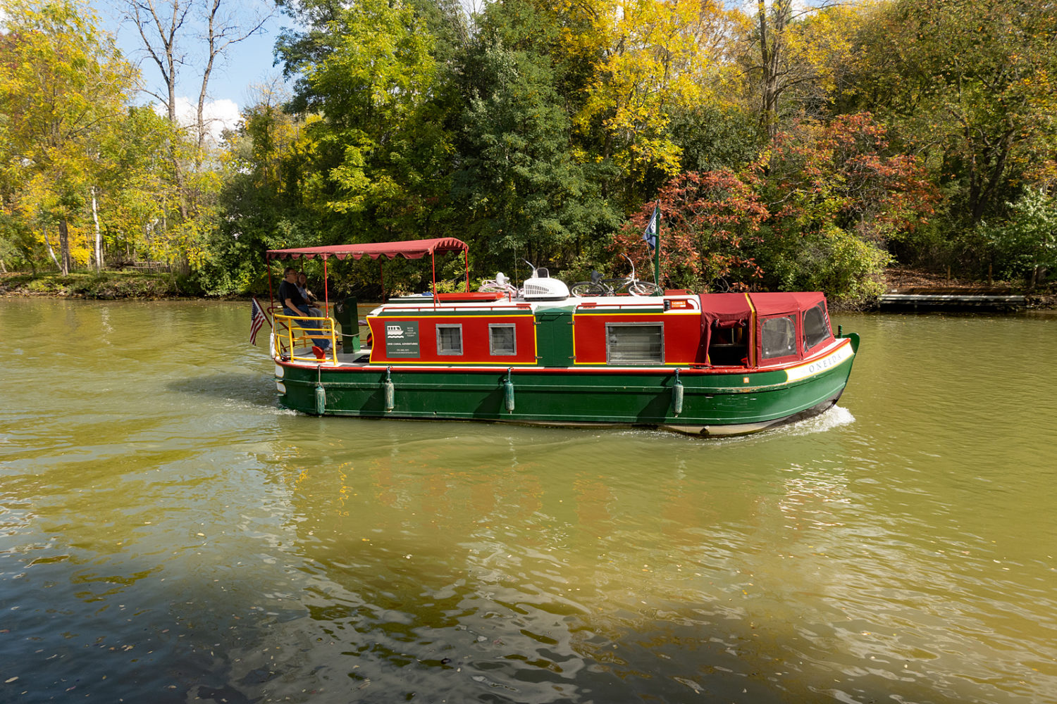 Boat along the Erie Canal near Fairport