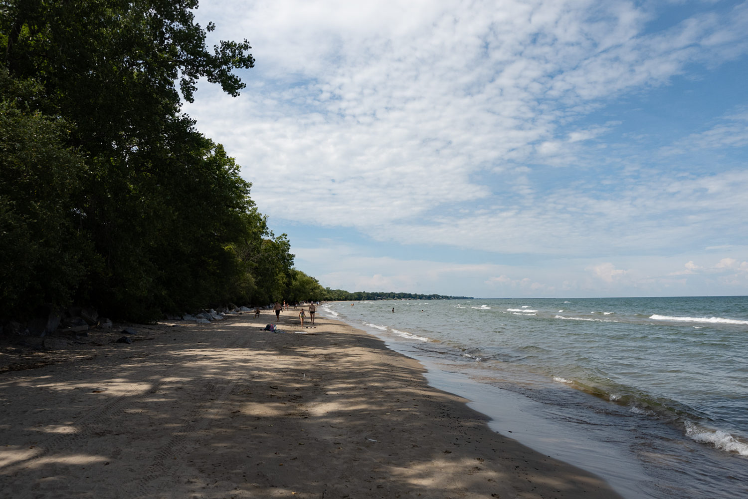 Bathers on the beach at Durand