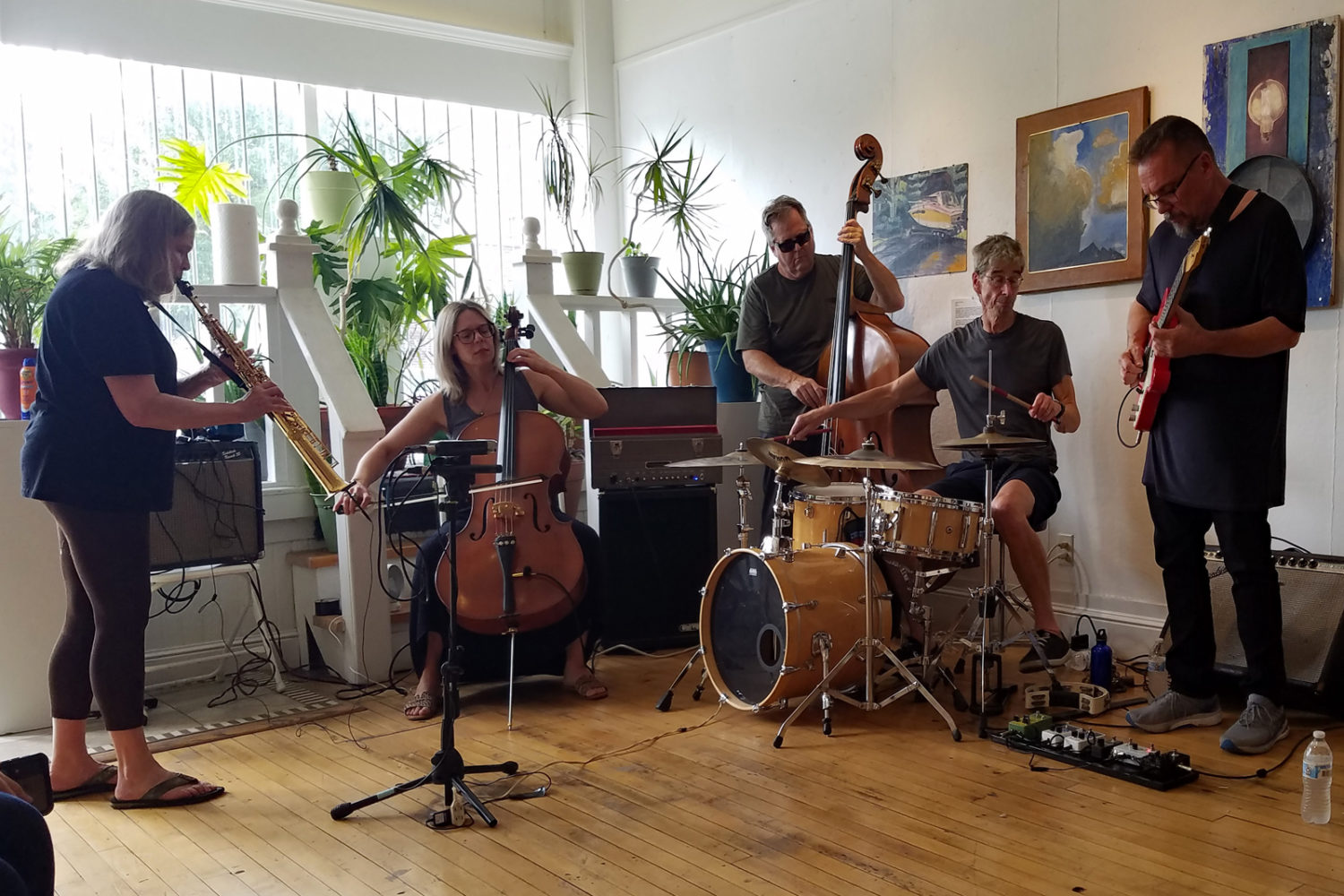 Margaret Explosion performing at Joy Gallery August 2022. Photo by Domnika.