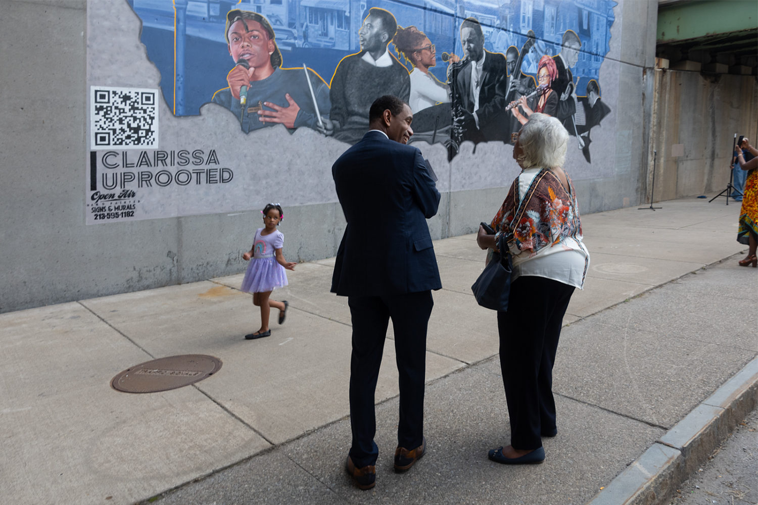 Rochester mayor, Mayor Malik Evans, at the unveiling of the Clarissa Street mural