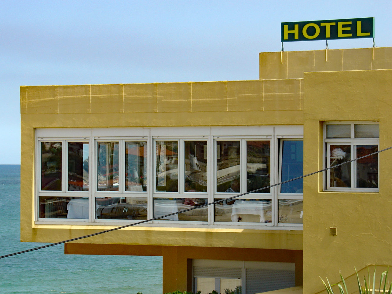 Coastal hotel in Comillas, España