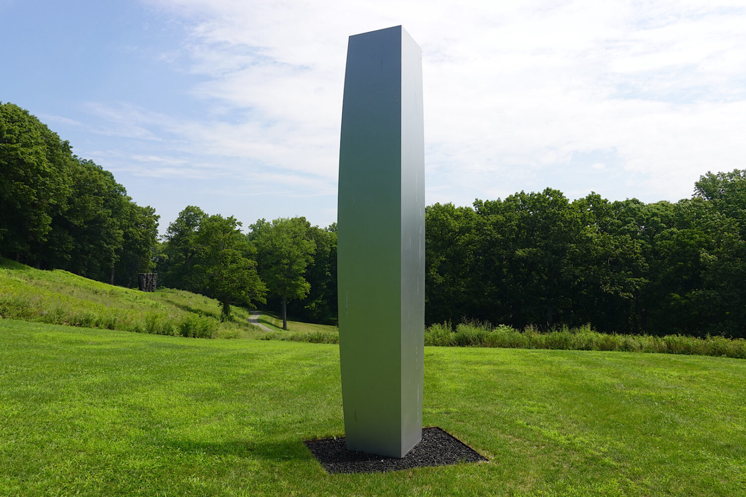 Ellsworth Kelly “Untitled, 1982” (a stainless-steel "totem" piece) at Storm King Art Center